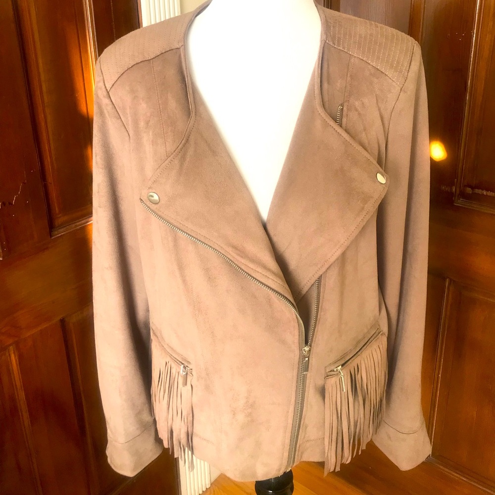 ✨✨Perfect for Layering! Gorgeous Jacket!✨✨